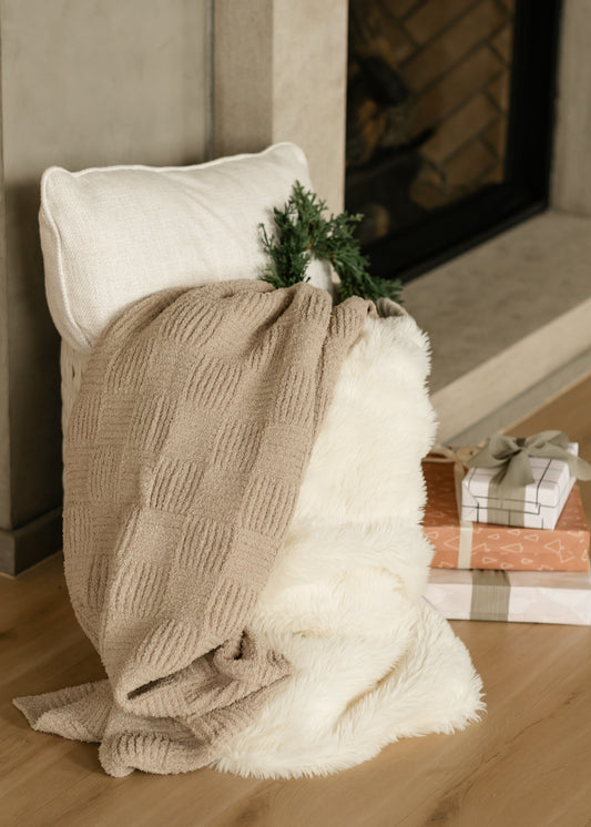 Beige Knit Throw Fuzzy Blanket