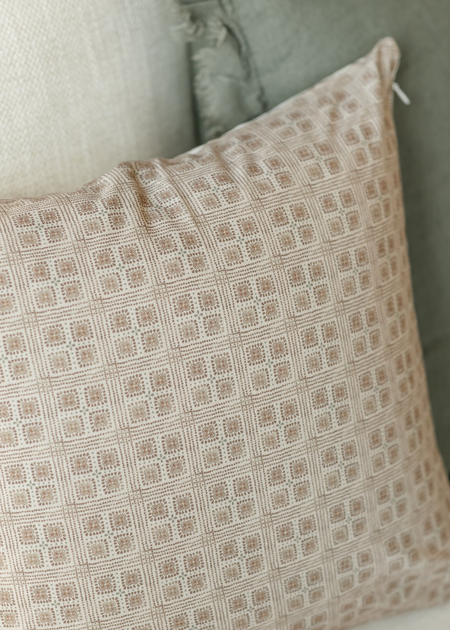 Fleur Grid Brown Throw Pillowcase