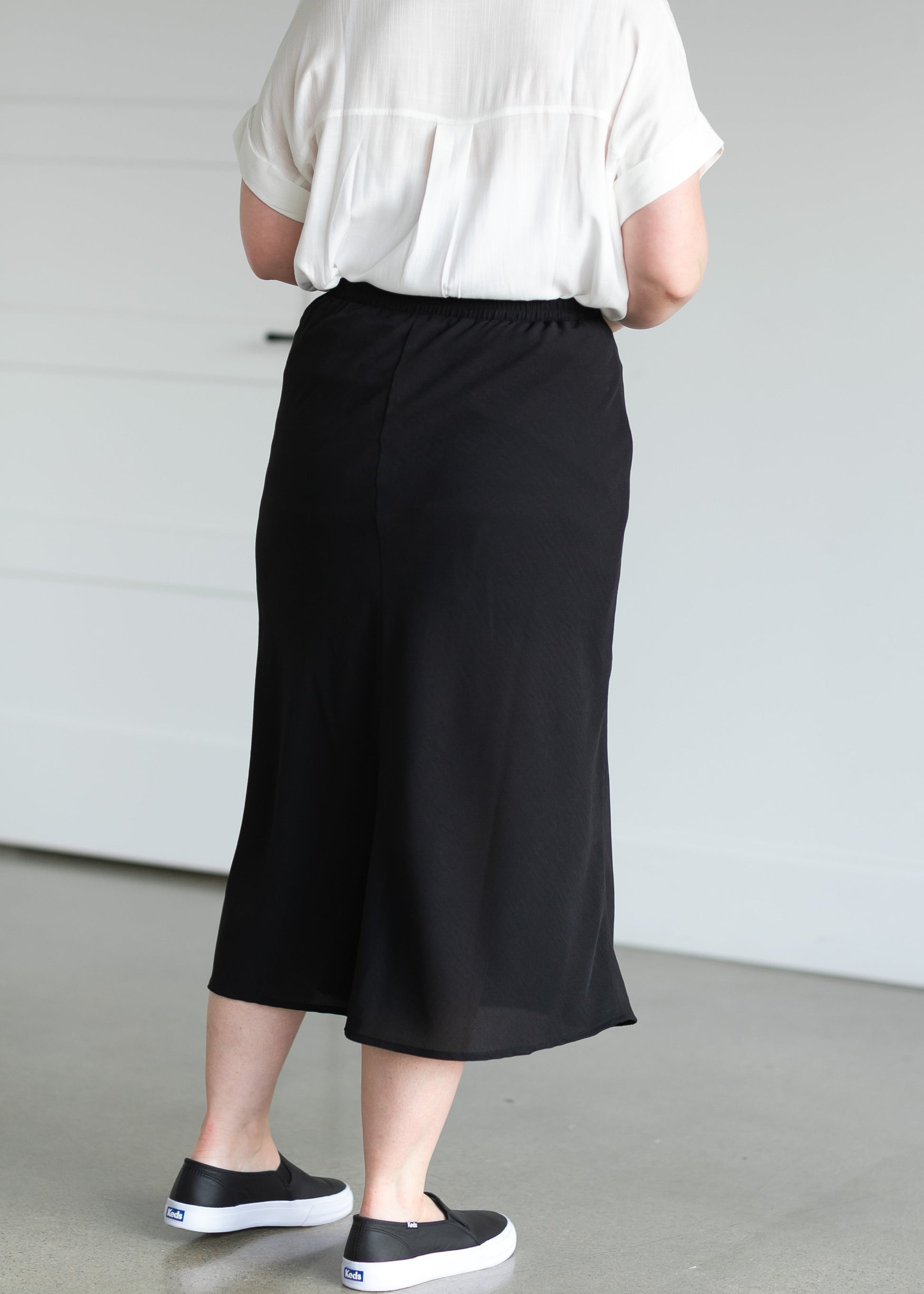 A-line Black Elastic Waist Midi Skirt Skirts