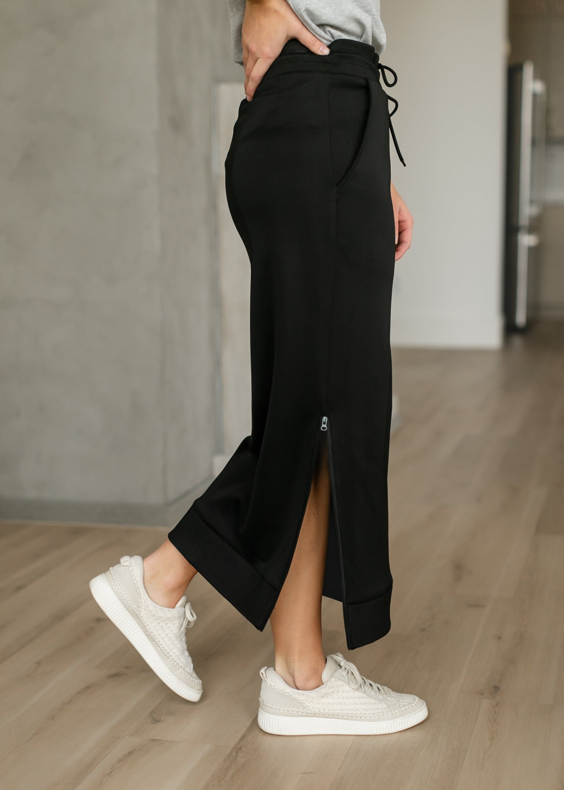 Bradi Side Zipper Athletic Midi Skirt IC Skirts