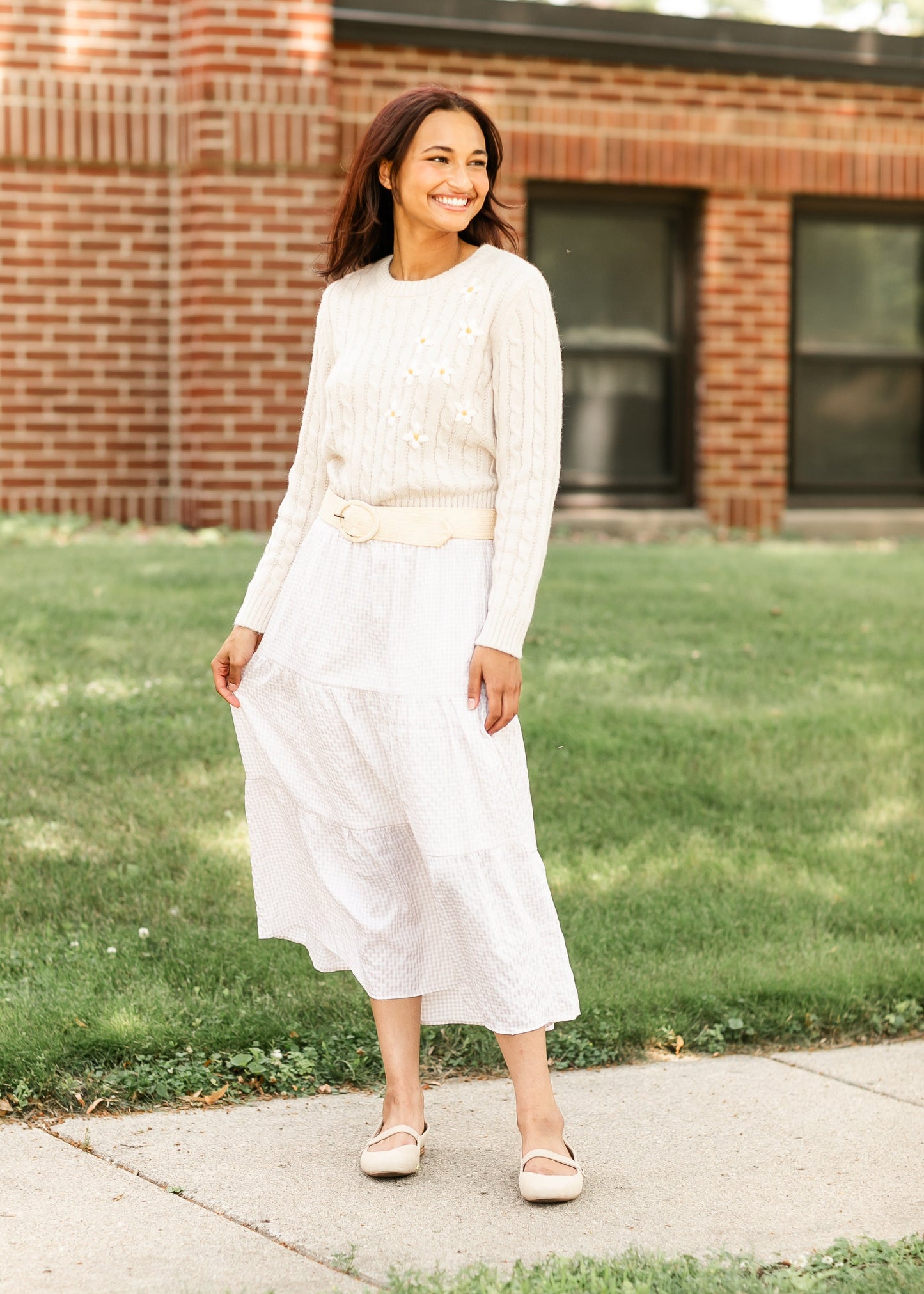 Embroidered Daisy Crewneck Sweater FF Tops