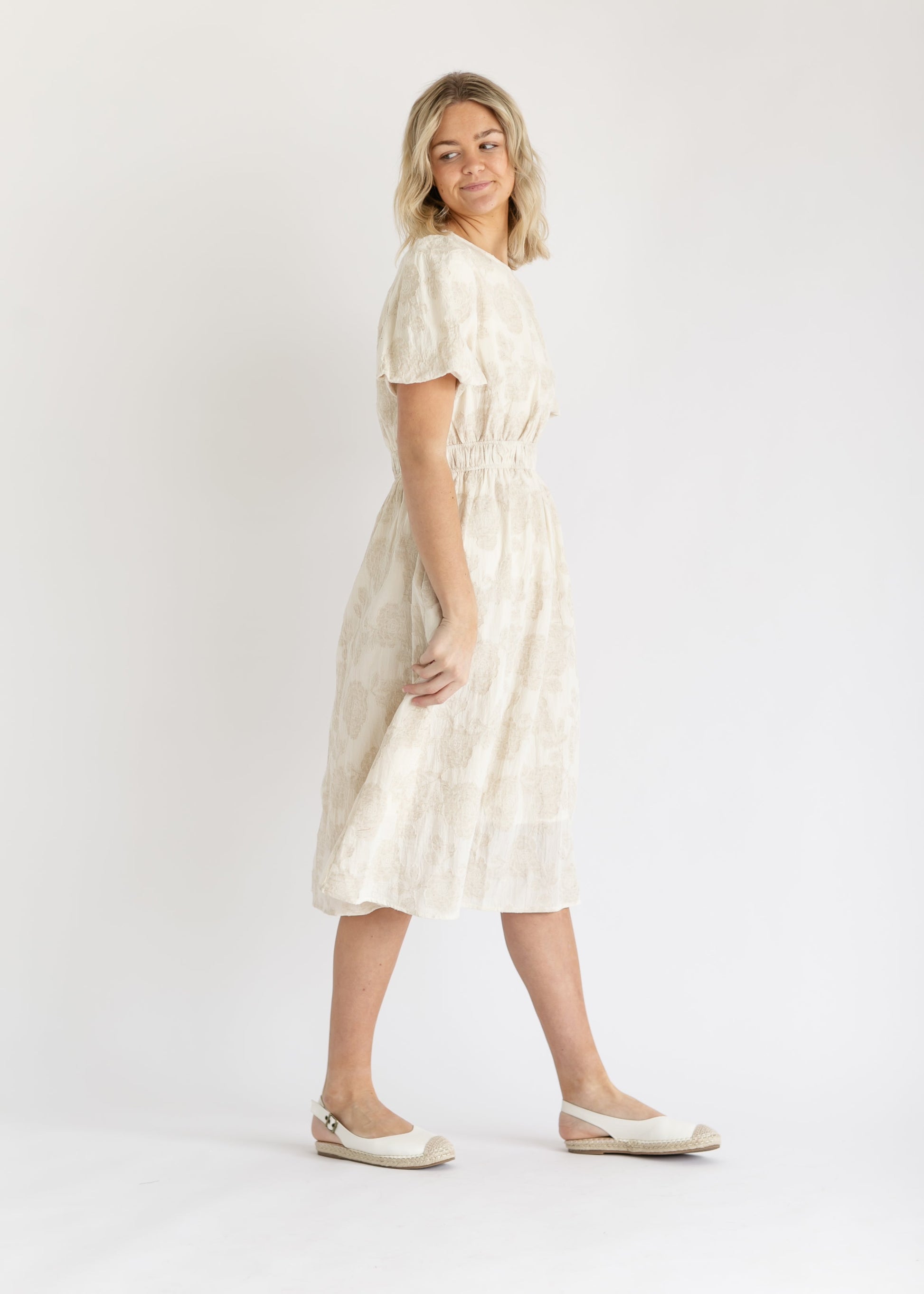 Floral Jacquard Short Sleeve Midi Dress FF Dresses