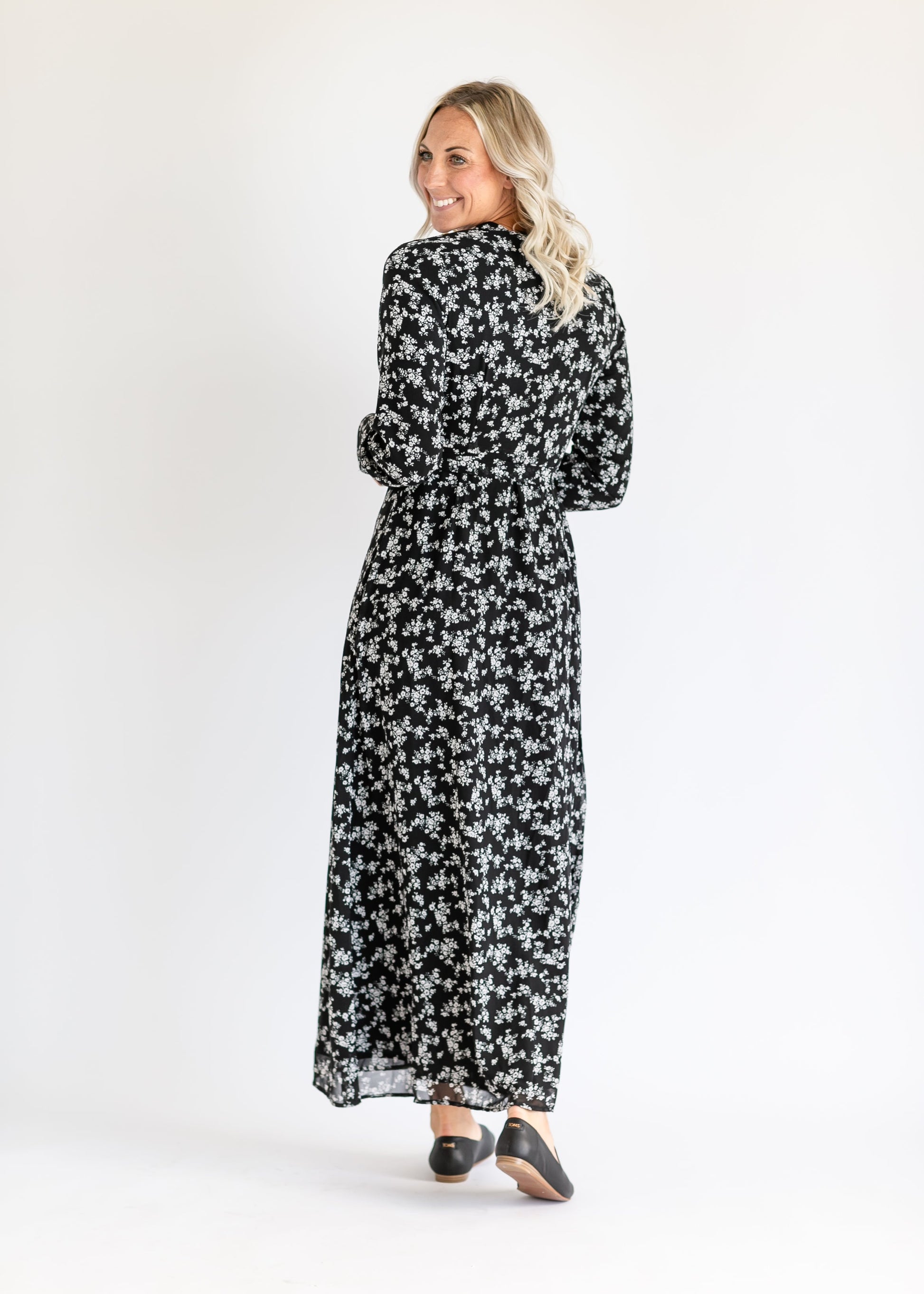 Gracelyn Button Up Maxi Dress IC Dresses