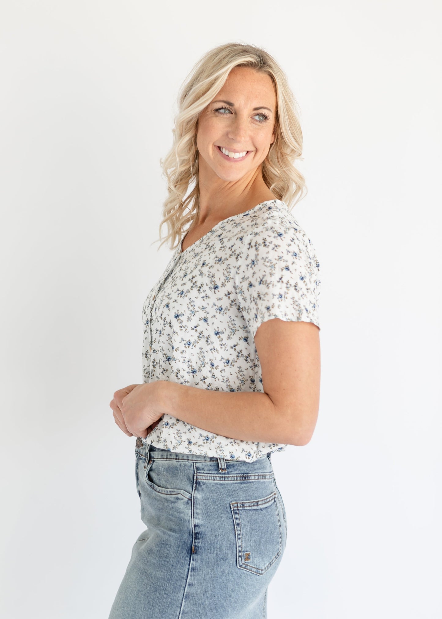 Imogen Blue Floral Button Up Top FF Tops