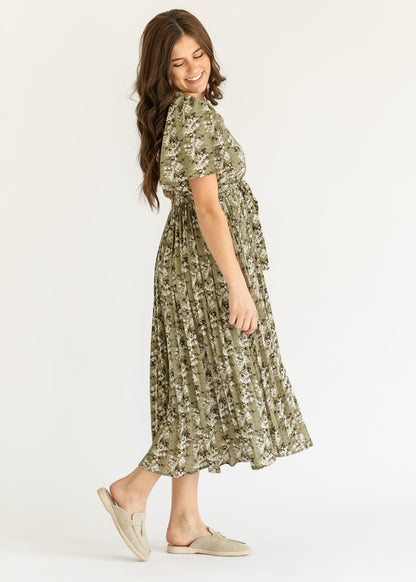 Louise Short Sleeve Pleated Midi Dress IC Dresses