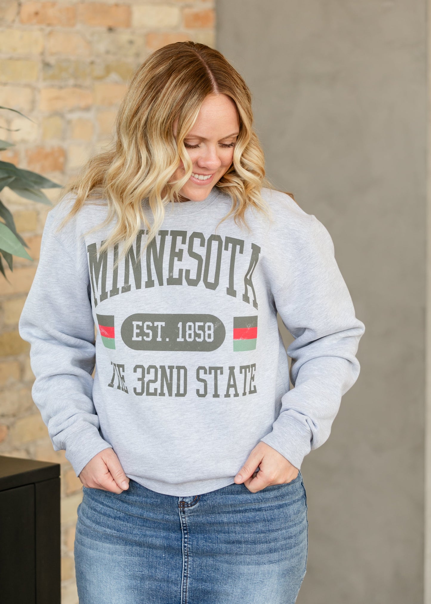 Minnesota Graphic Unisex Crewneck Sweatshirt FF Tops