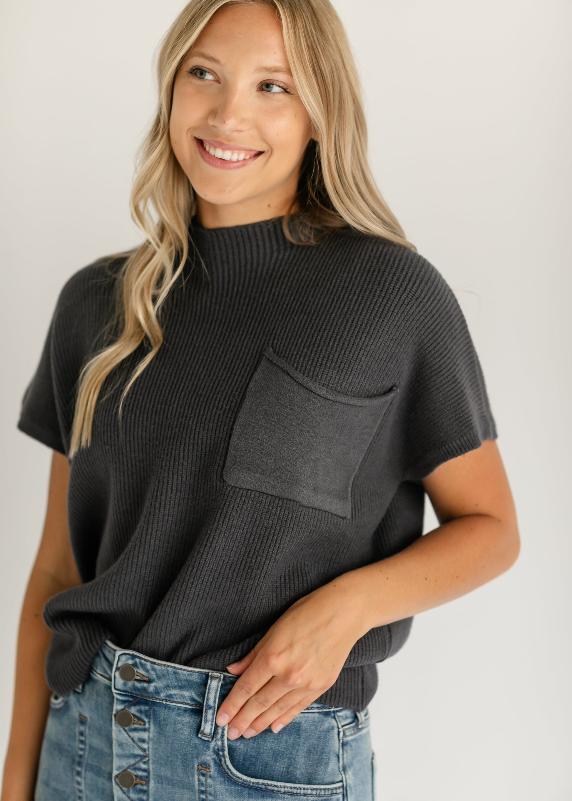 Relaxed Fit Front Pocket Sweater FF Tops