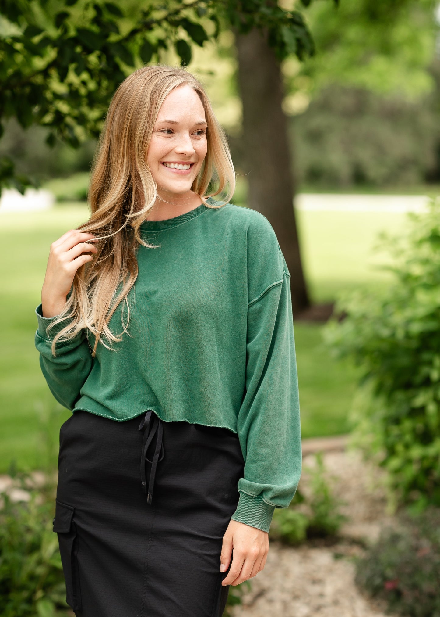 Sawyer Crewneck Crop Sweatshirt IC Tops Green / S