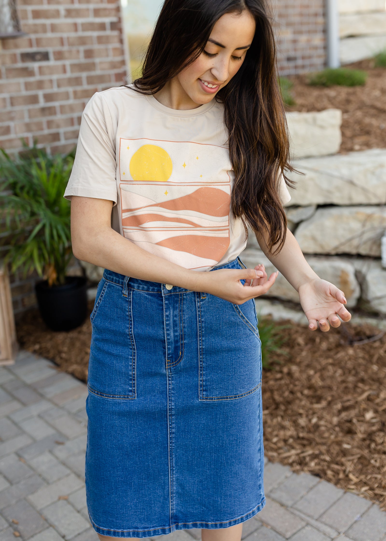 Taupe Desert Sun Graphic Tee - FINAL SALE Tops