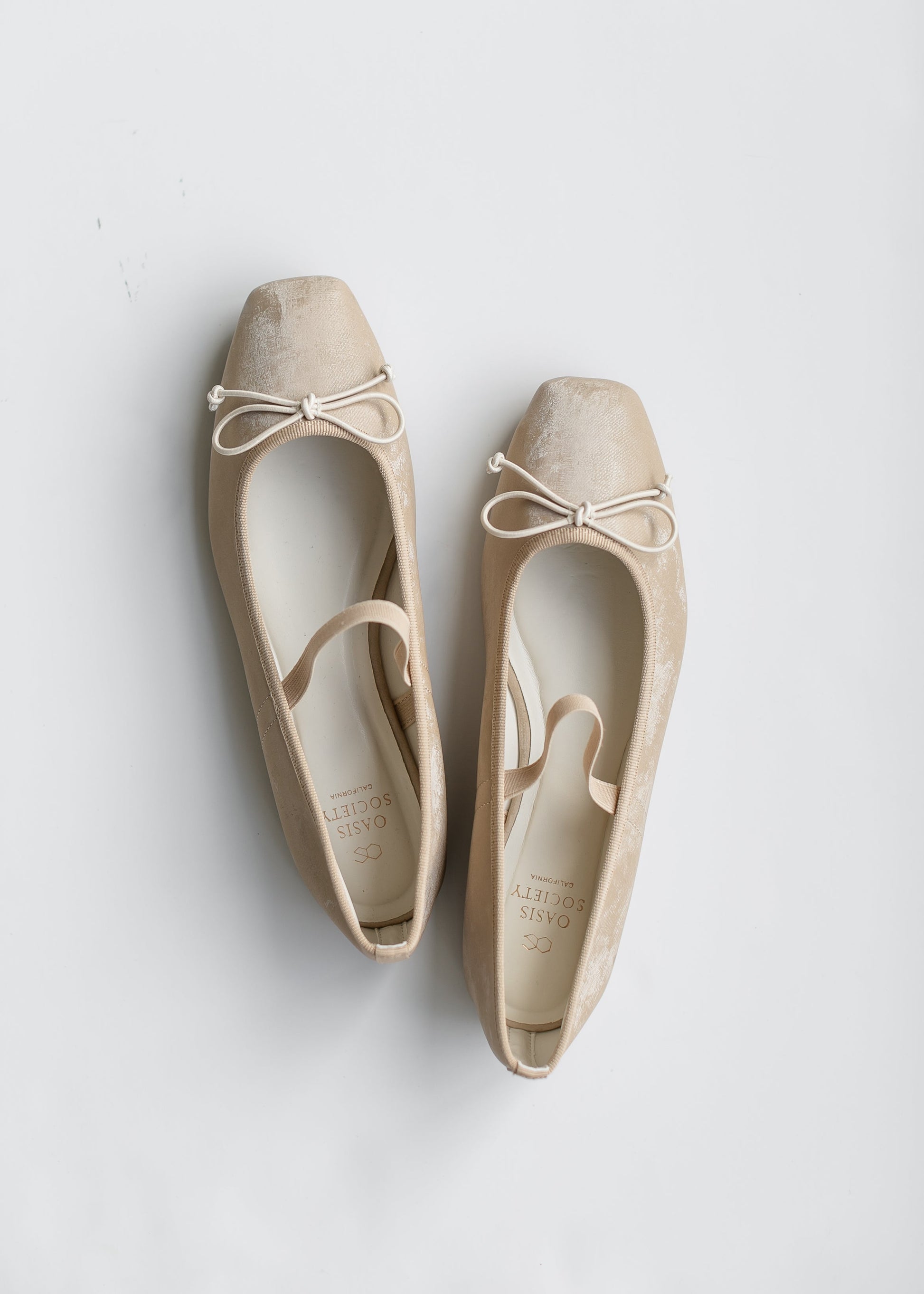 Velvet Square Toe Bow Flat Shoes Beige / 6