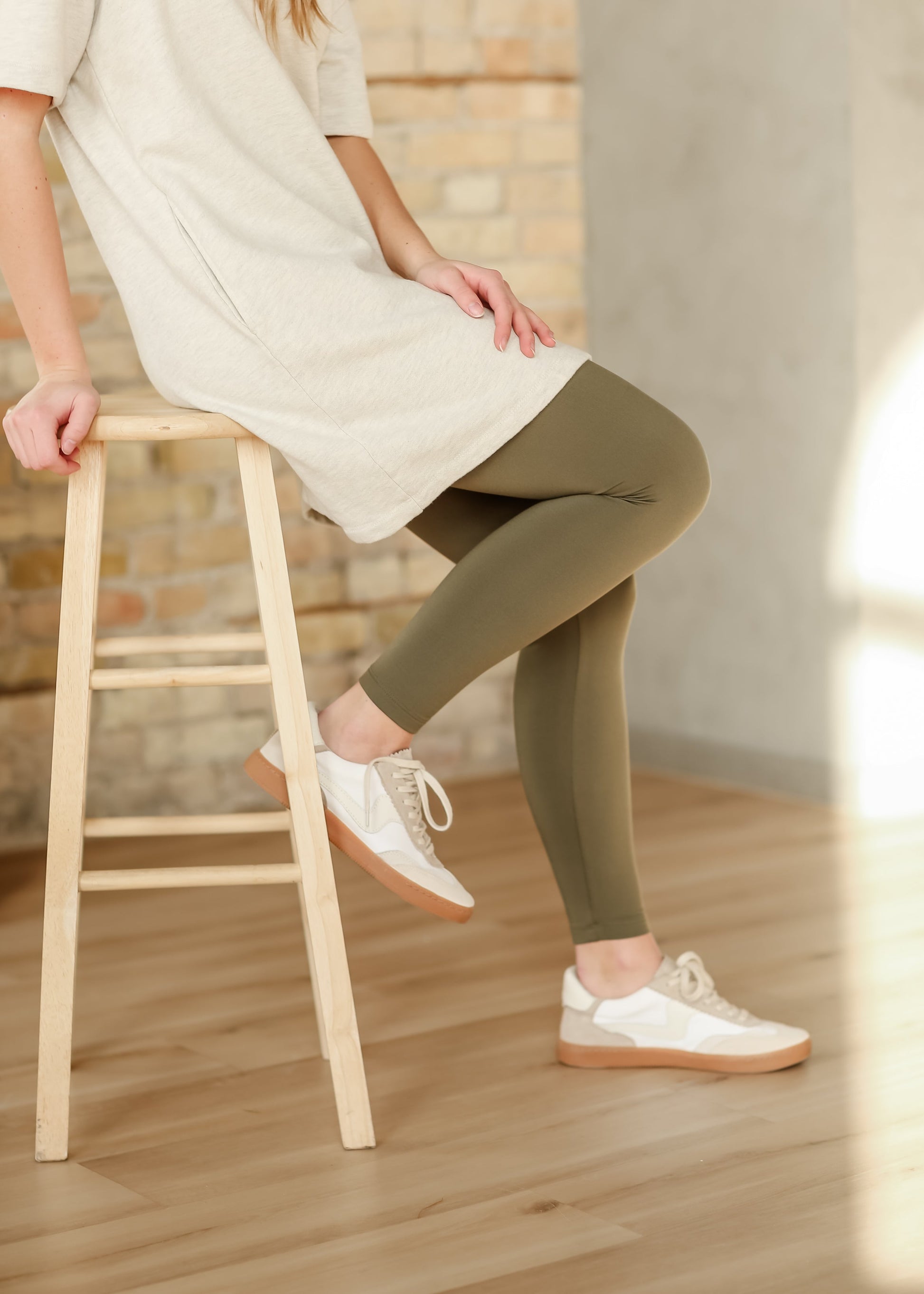 Women's No Cling Leggings IC Layering Essentials Olive / XS