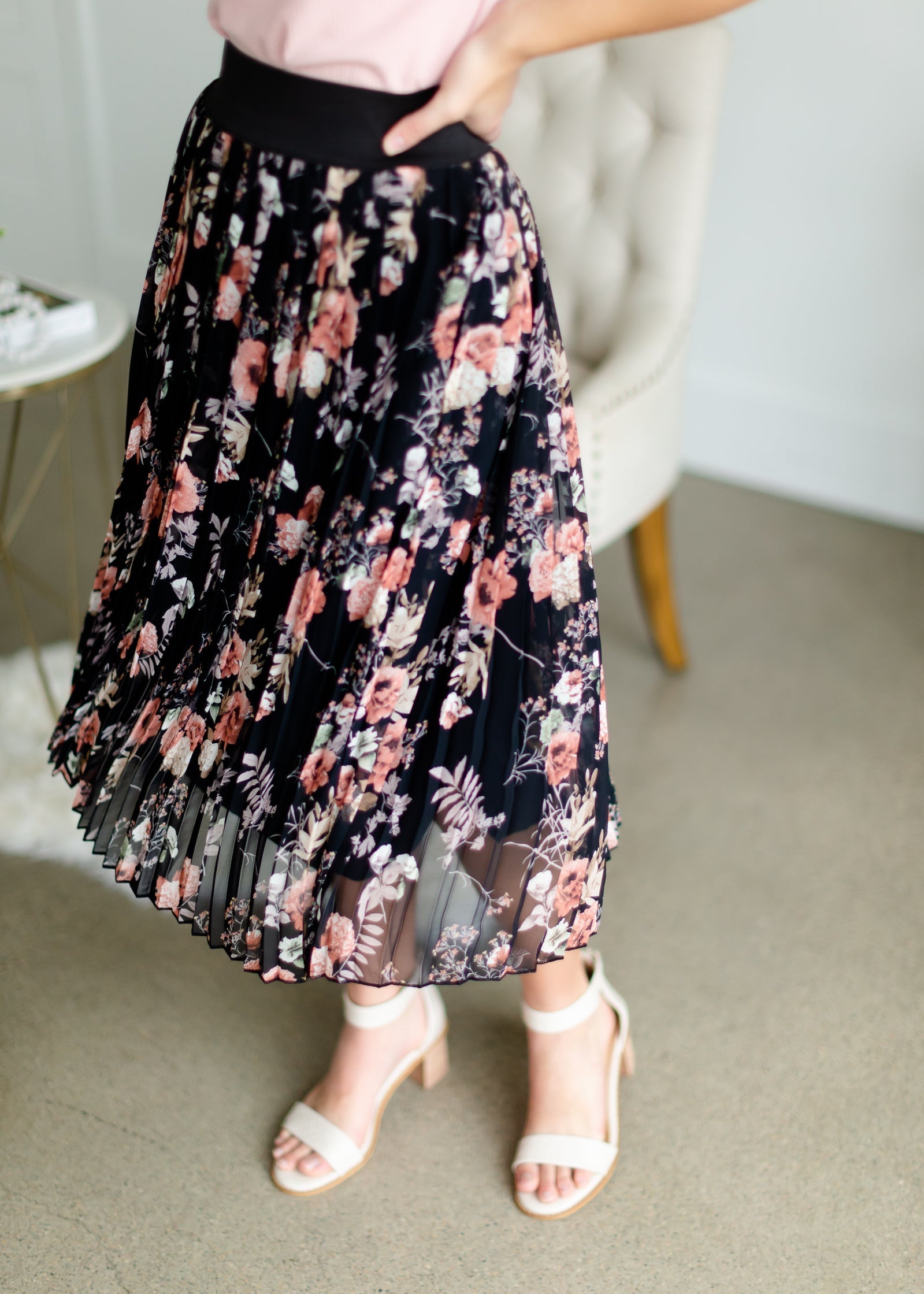 Black Floral Pleated Midi Skirt Skirts