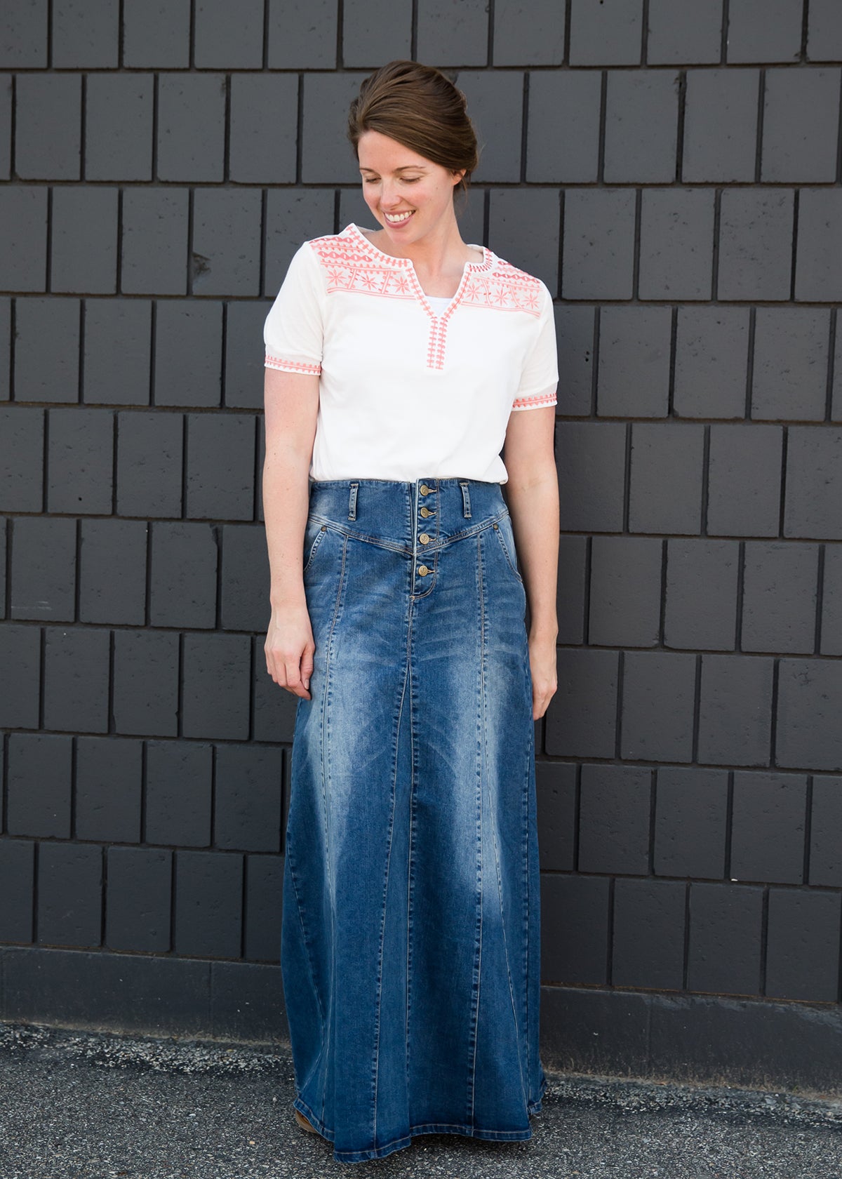 Long a-line denim skirt with a button detail