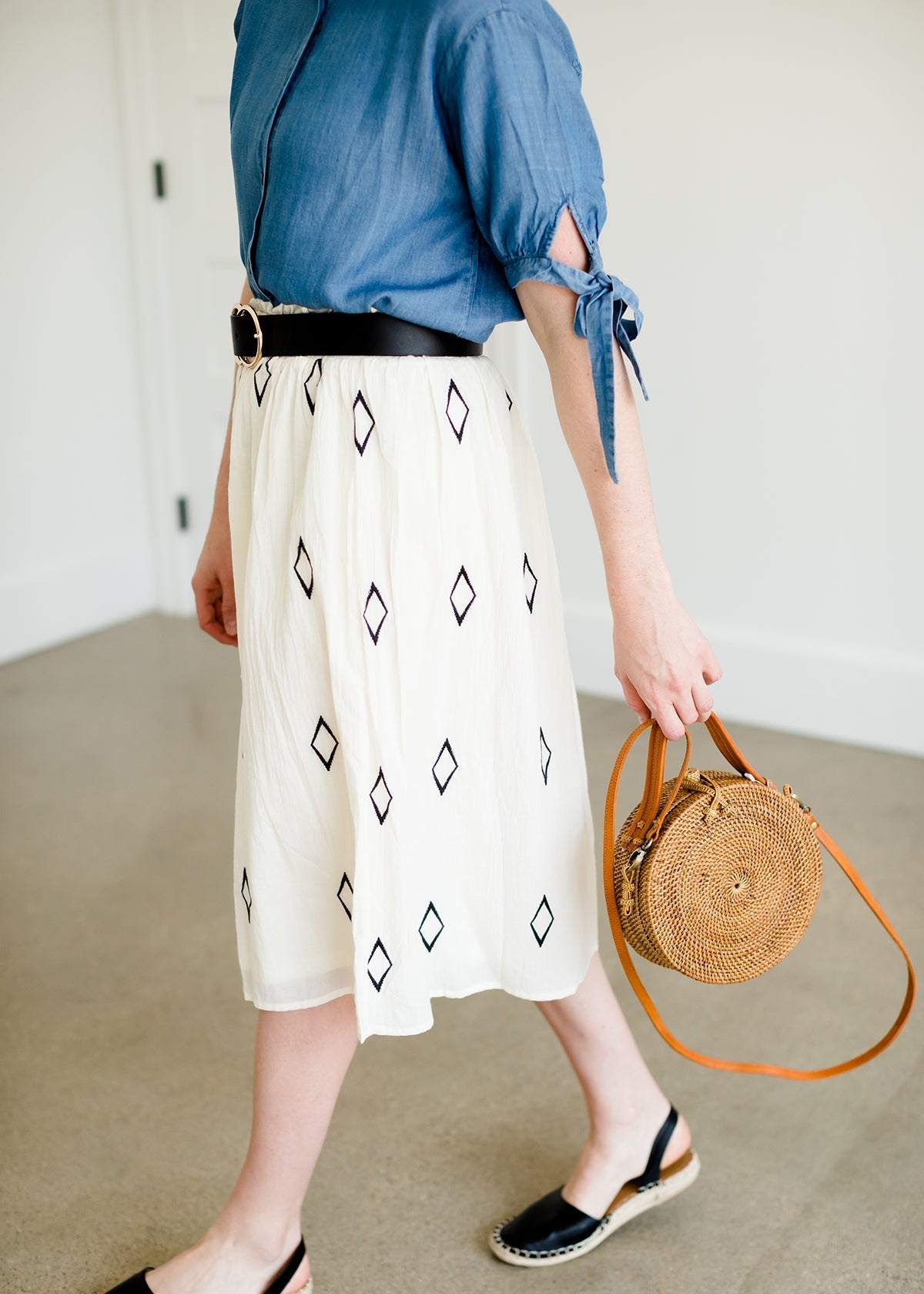 ivory 100% cotton diamond detail stretch midi skirt