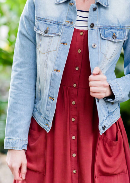 Modest women's light denim jean jacket