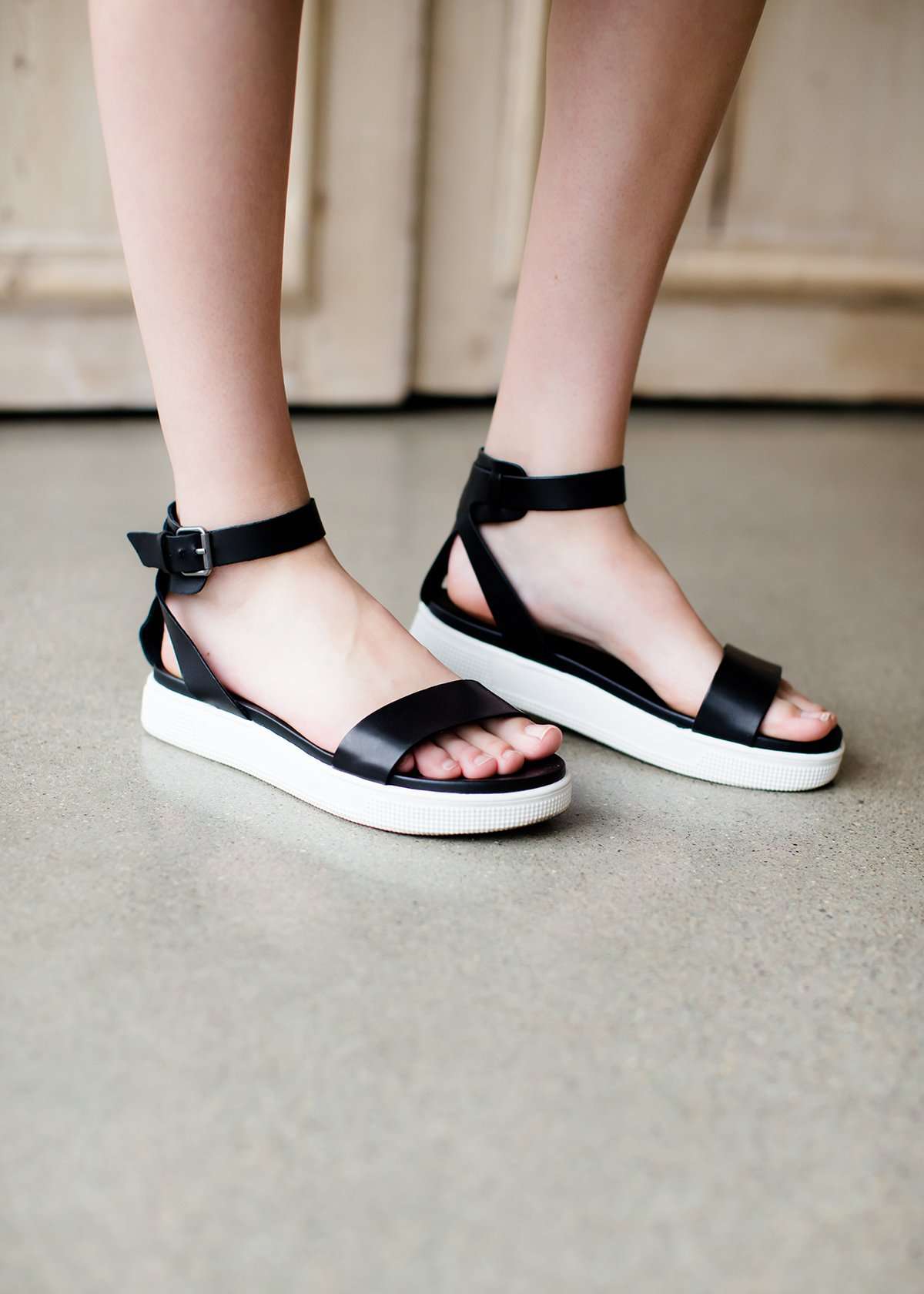 mia ellen black platform sandals