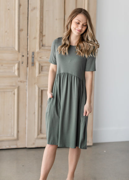 Green Short Sleeve Front Pleated Midi Dress Dresses Chris & Carol