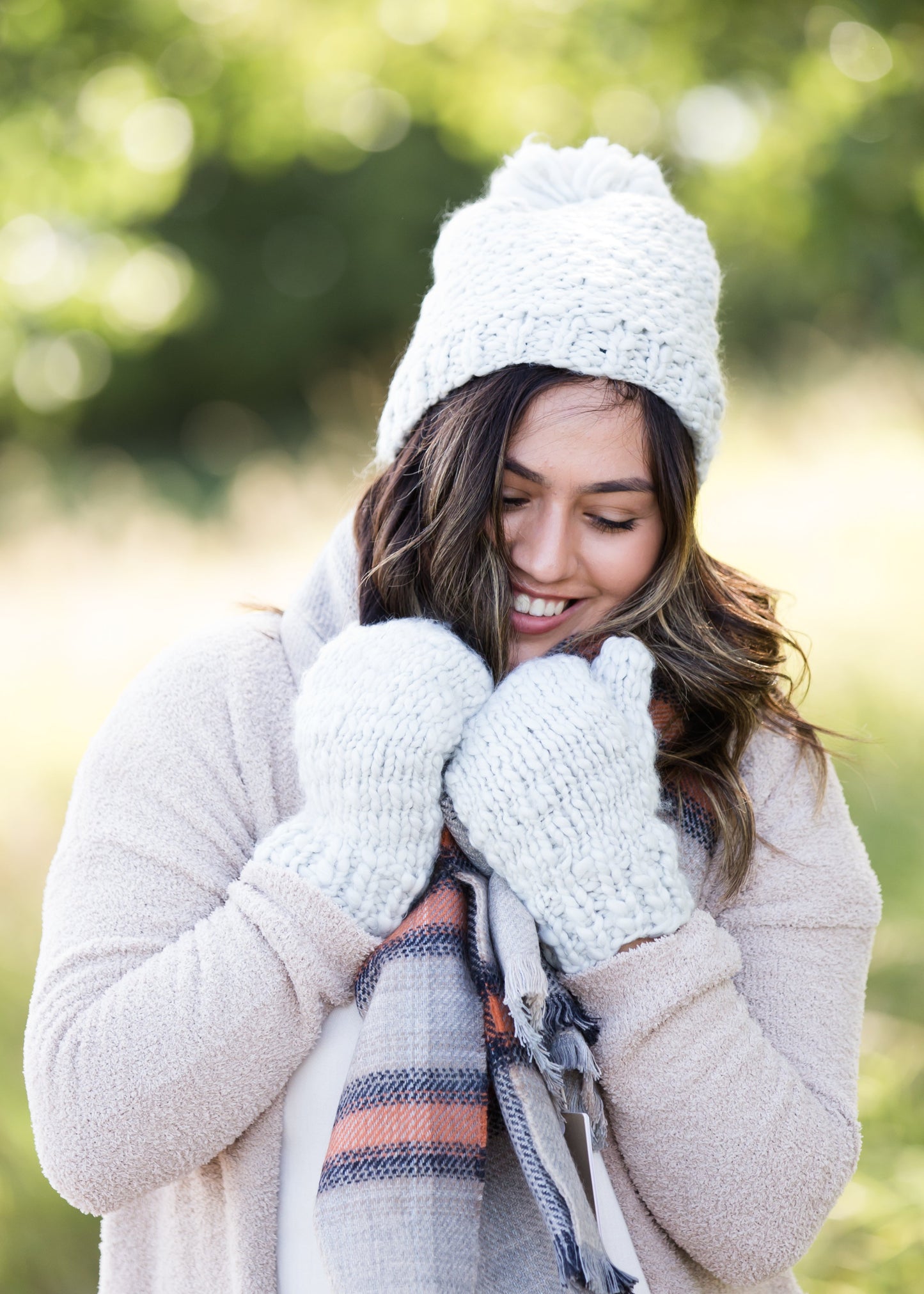 gray fleece lined mango yard hat and mittens