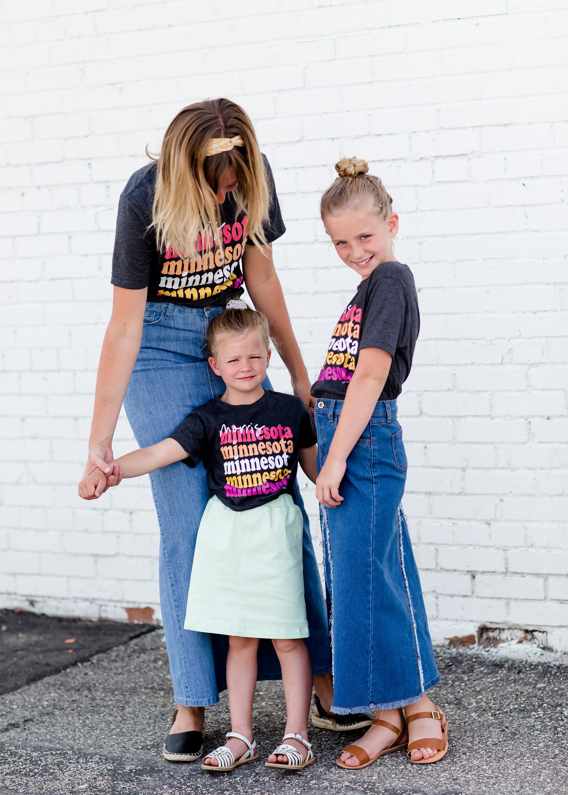 Girls dark gray morris minnesota graphic tee