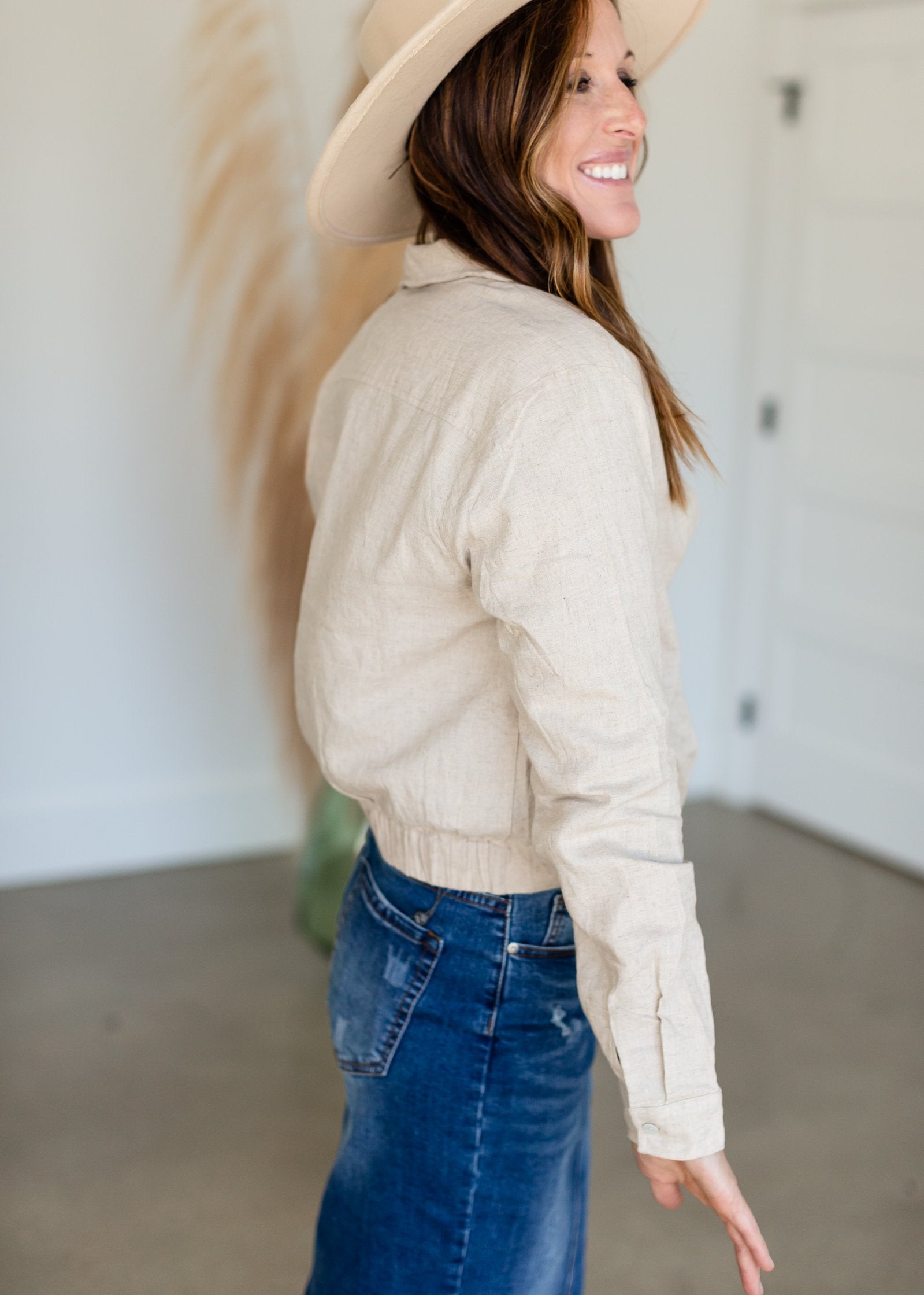 Natural Pleated V-Neck Top Tops Inherit