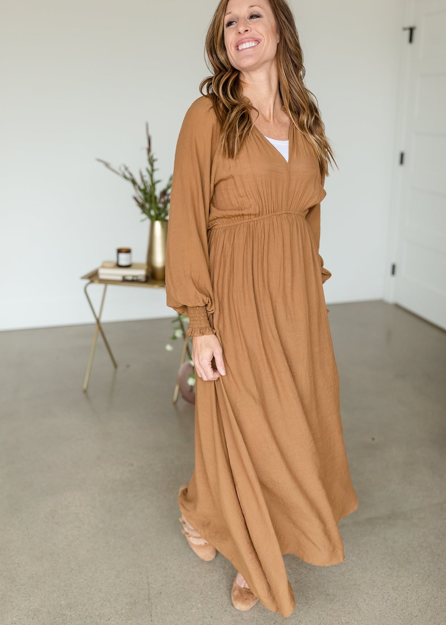 Smocked Details V-Neck Maxi Dress Dresses Wishlist