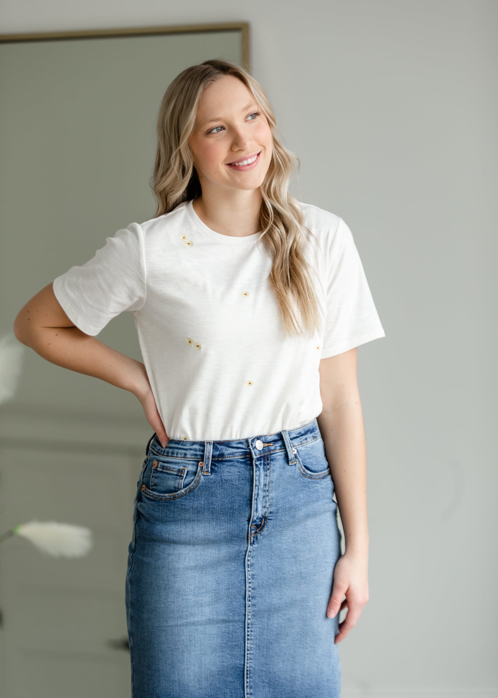 Tiny Floral Embroidered Tee Shirt Shirt Polagram