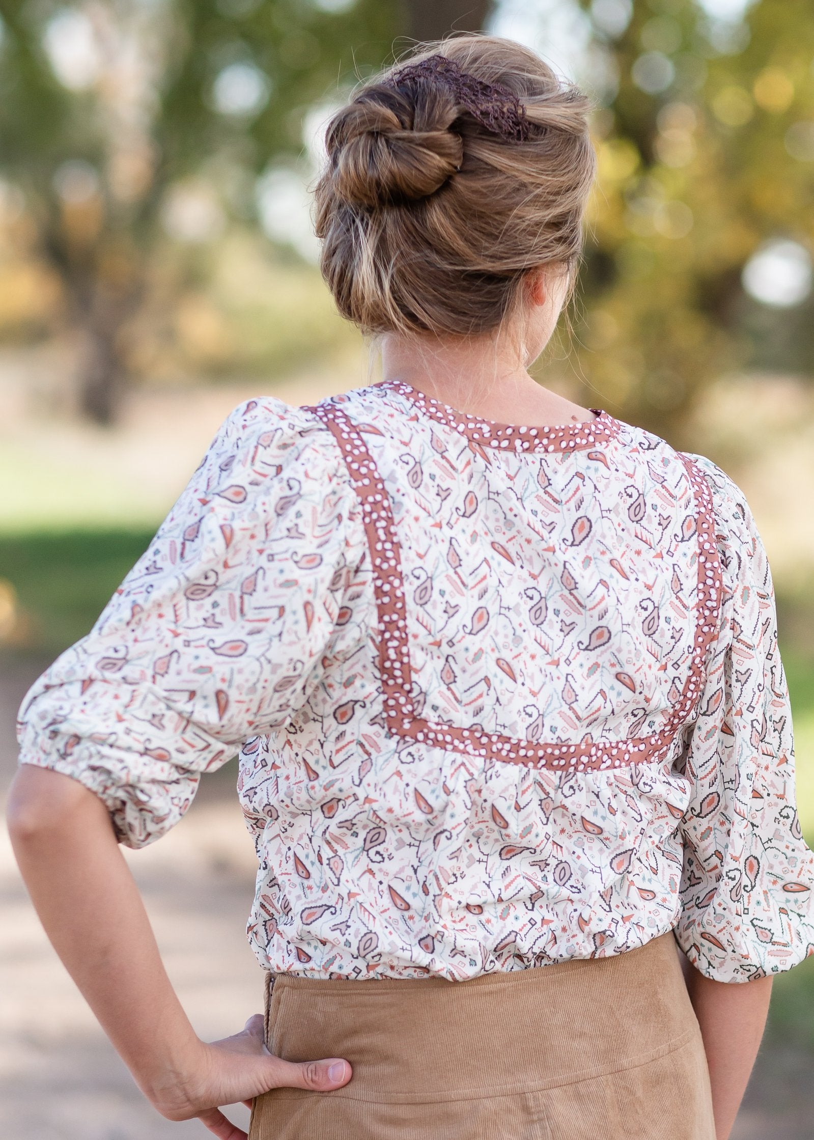 V-Neck Puff Sleeve Paisley Top Tops Polagram